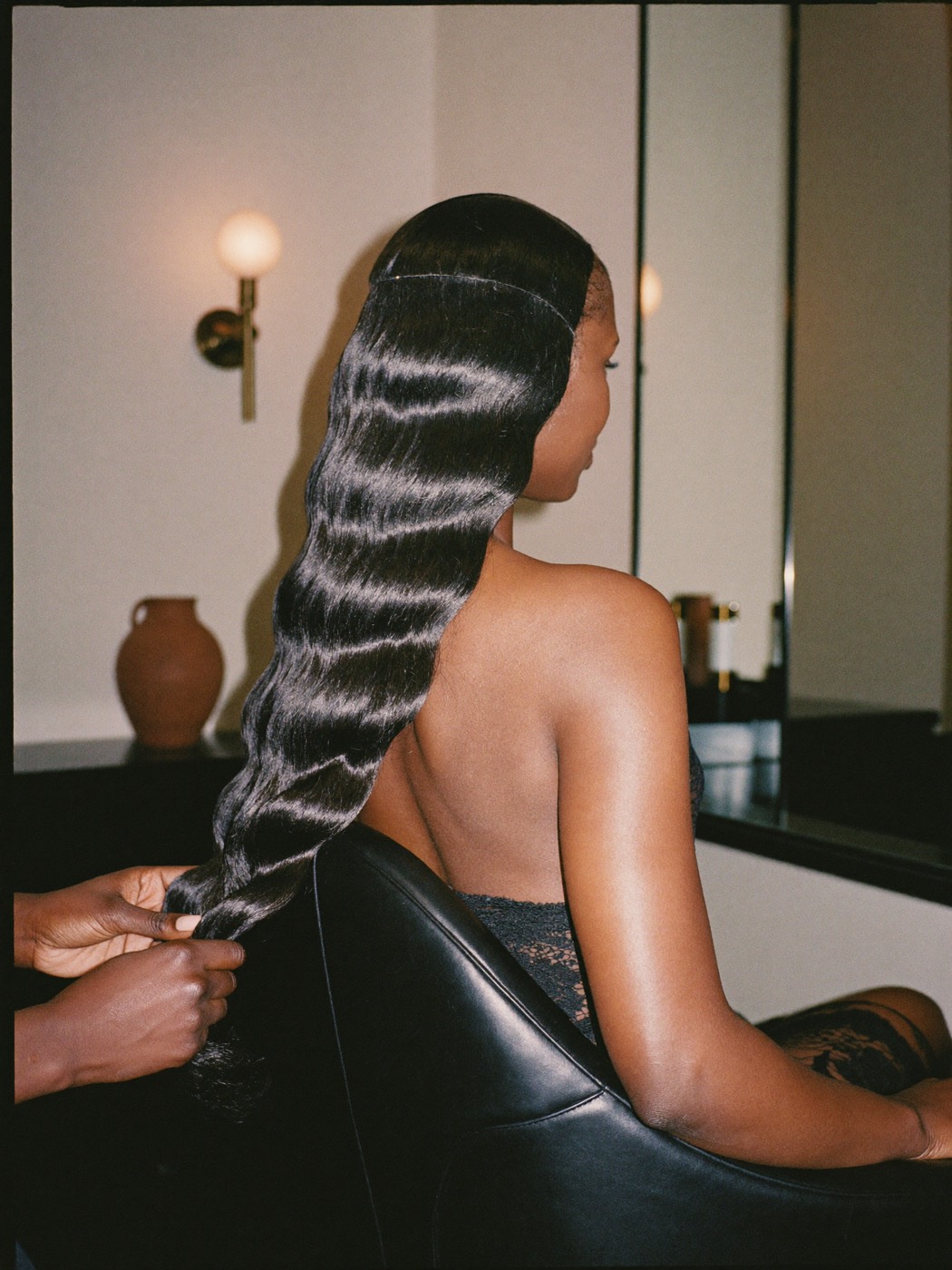 Pose de tissage et lace frontal en salon